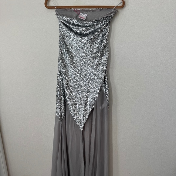 NWT Zara x Barbie limited edition strapless maxi dress chiffon sequin Silver - Picture 5 of 12